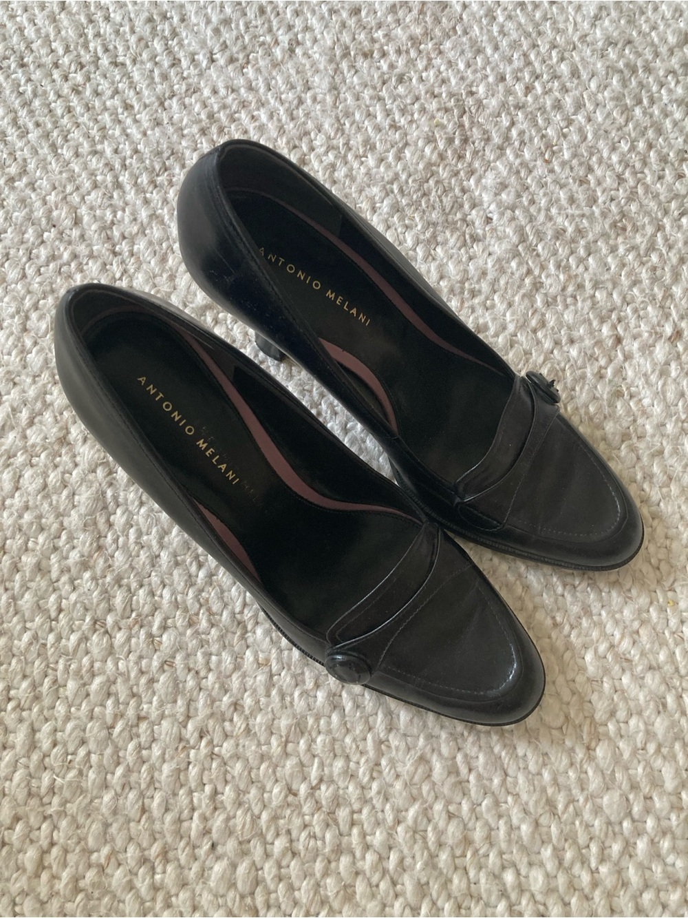 Vintage 90s Antonio Melani Black Leather Kitten Heel Loafers
